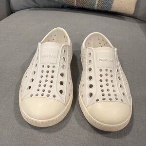 Native Toddle Shoes - Classic White, Size C7